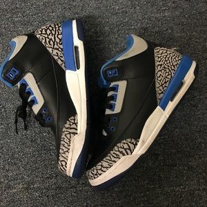 Jordan 3s size 4.5